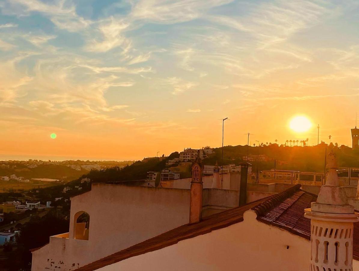 Ocean View Skyline Apartment ‚Hakuna Matata' Albufeira Exterior photo